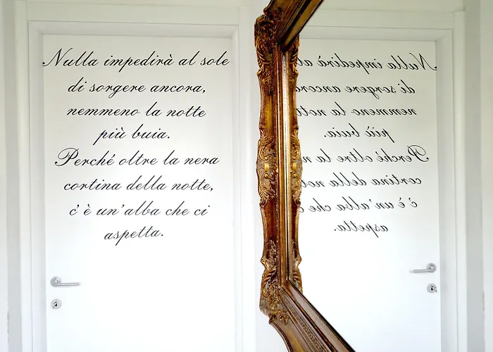 Pavia Ostello Hostel *